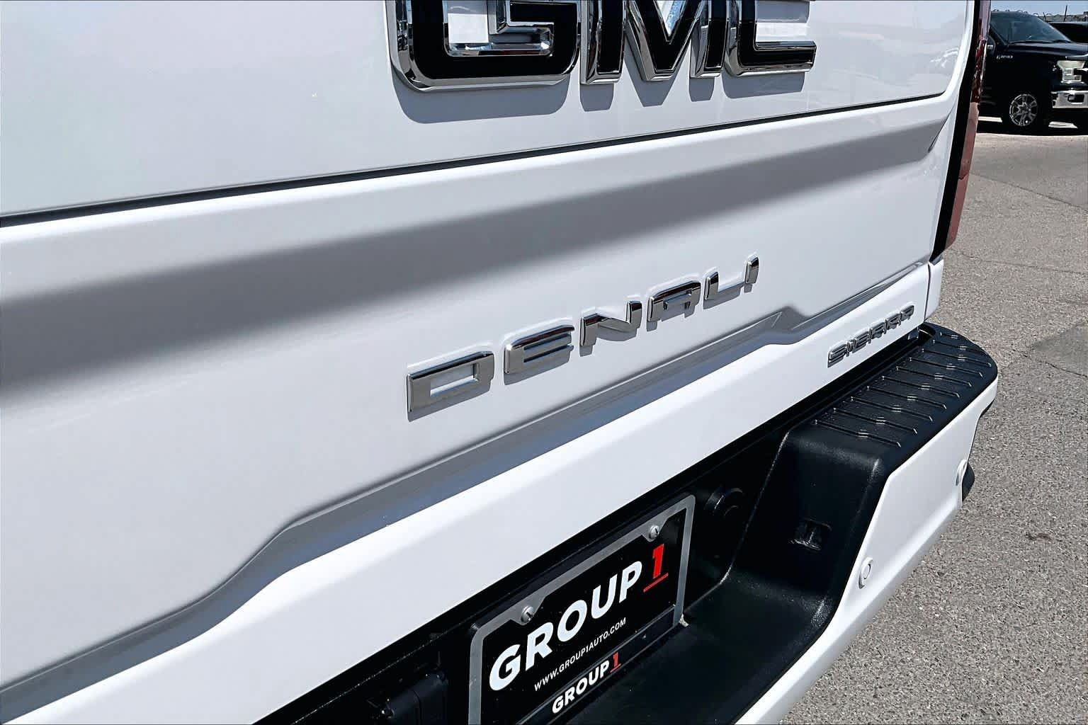 Used 2024 GMC Sierra 3500 Denali w/ Denali Reserve Package AWD/4WD image 30