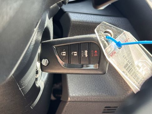 Used 2024 Toyota Camry SE image 35