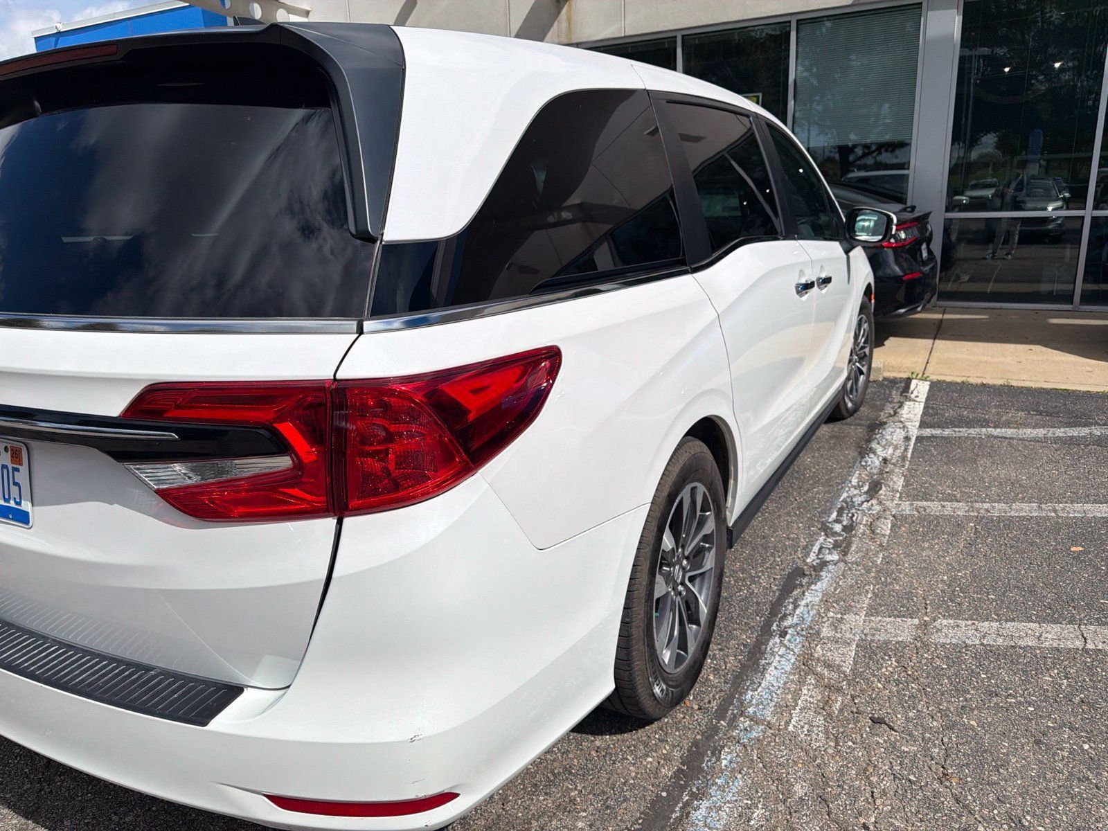 Used 2023 Honda Odyssey EX-L image 14