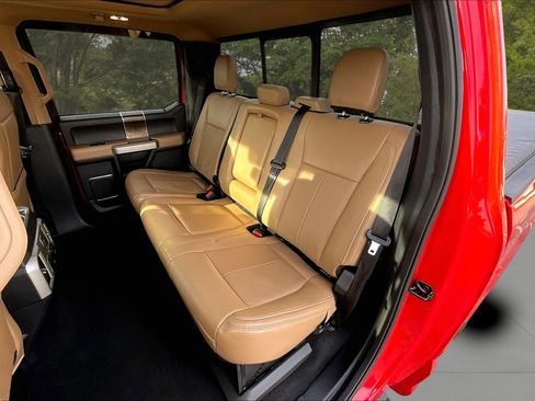 Certified 2022 Ford F250 Lariat w/ Chrome Package image 23