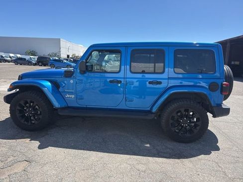 Used 2021 Jeep Wrangler Unlimited Sahara w/ Cold Weather Group AWD/4WD image 8