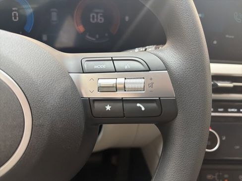 New 2026 Hyundai Tucson SEL FWD image 18