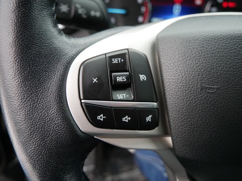 Used 2023 Ford Explorer XLT w/ Equipment Group 202A image 35