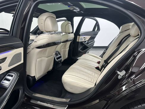 Used 2015 Mercedes-Benz S 550 4MATIC Sedan image 33