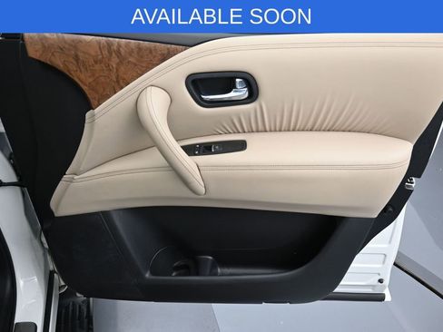 Used 2021 Nissan Armada SL w/ Captain's Chairs Package AWD/4WD image 43