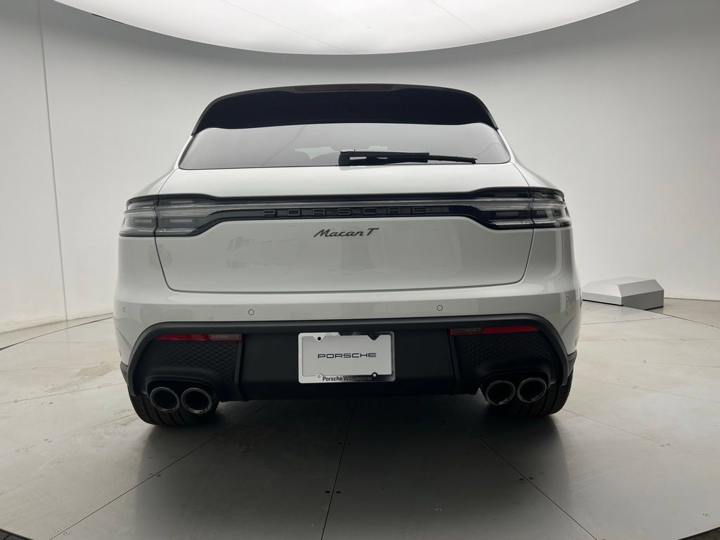 Used 2026 Porsche Macan AWD/4WD image 21