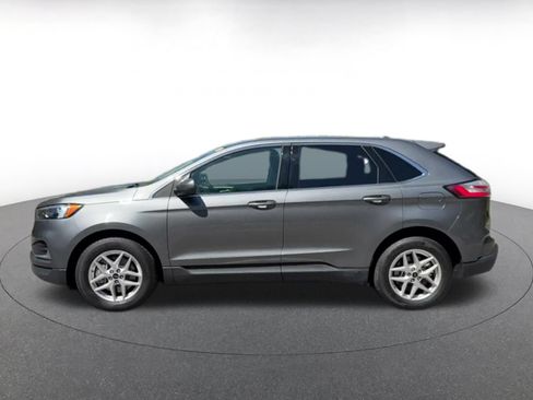 Used 2024 Ford Edge SEL AWD/4WD image 7