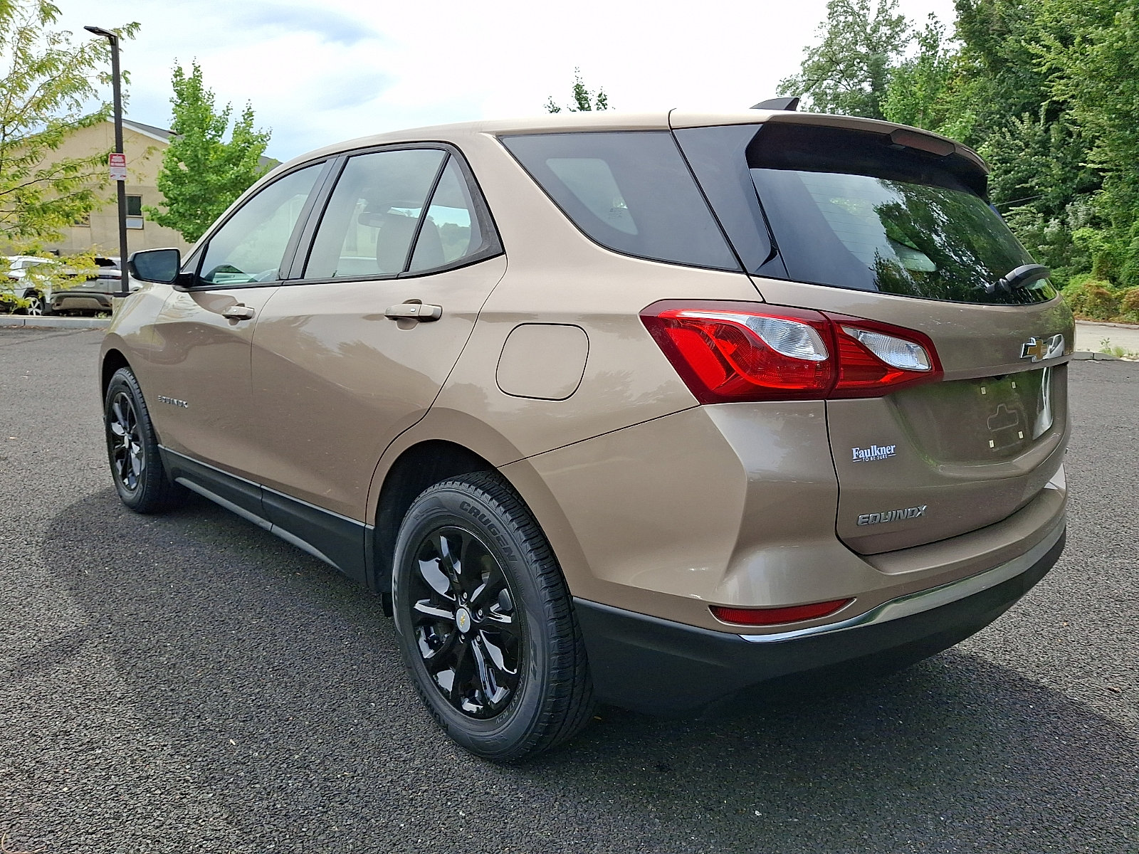 Used 2018 Chevrolet Equinox LS AWD/4WD image 4