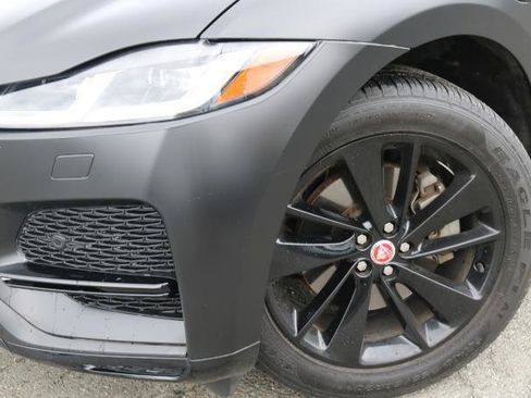 Used 2023 Jaguar F-PACE S AWD/4WD image 4