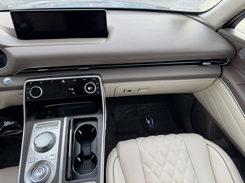 Used 2023 Genesis GV80 3.5T w/ Prestige Matte Package image 22