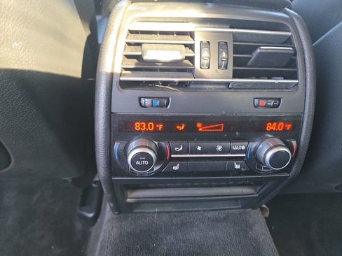 Used 2010 BMW 750i xDrive image 13