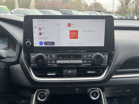 Used 2026 Toyota Grand Highlander XLE image 18