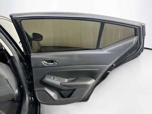 Used 2022 Nissan Altima 2.5 SV FWD image 27