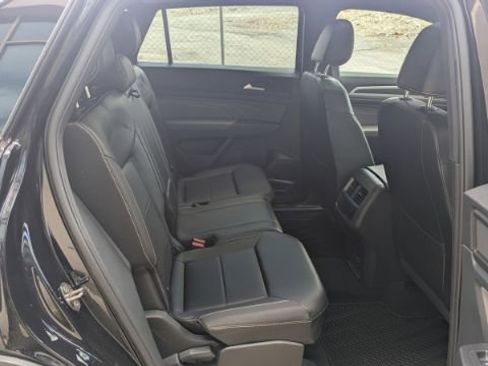 Used 2022 Volkswagen Atlas Cross Sport SEL R-Line image 22