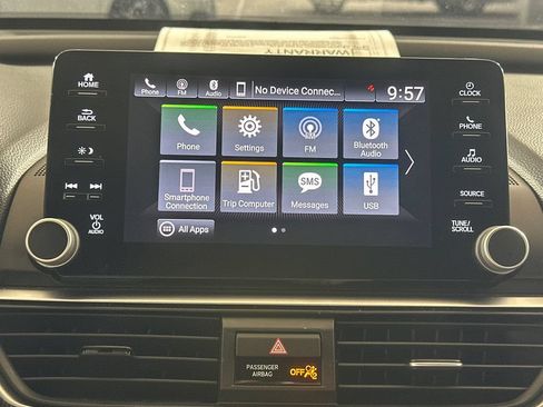 Used 2018 Honda Accord Sport image 5