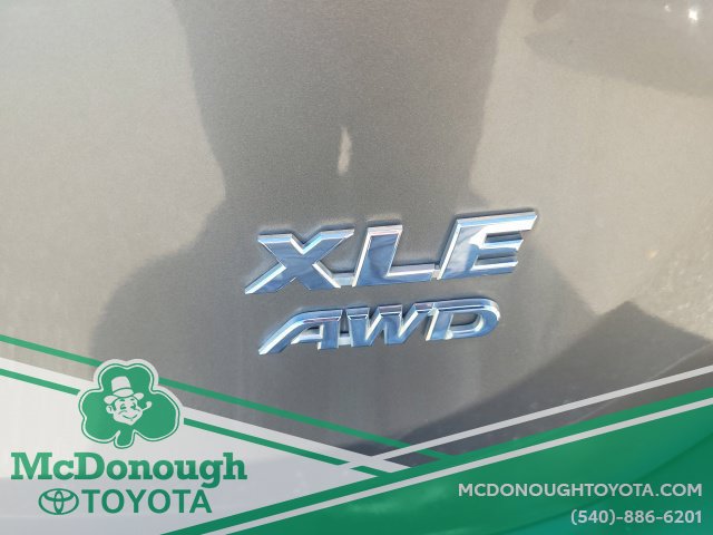Used 2015 Toyota RAV4 XLE AWD/4WD image 8