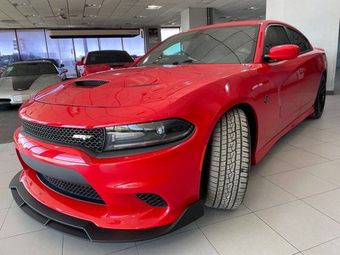 Used 2016 Dodge Charger SRT Hellcat w/ Harman/Kardon Audio Group image 3