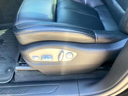 Used 2020 Porsche Macan image 14