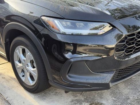 Used 2024 Honda HR-V LX image 8
