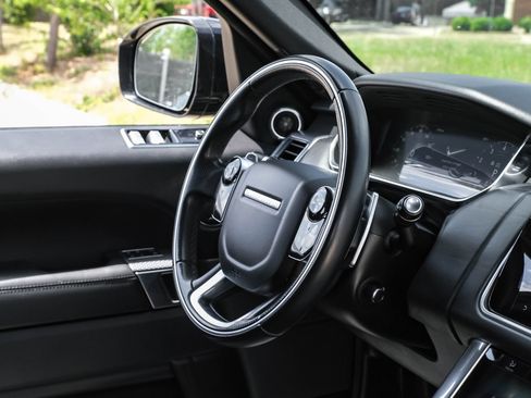 Used 2019 Land Rover Range Rover Sport Supercharged AWD/4WD image 12