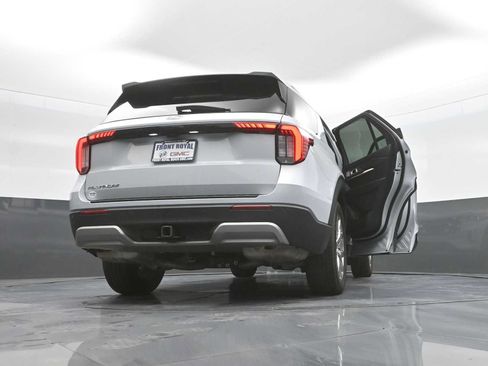 Used 2025 Ford Explorer Platinum RWD image 54