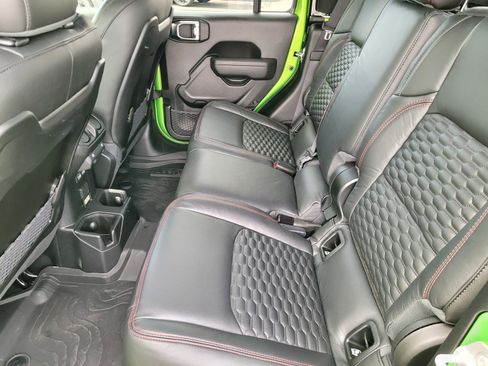 New 2025 Jeep Gladiator Rubicon image 10