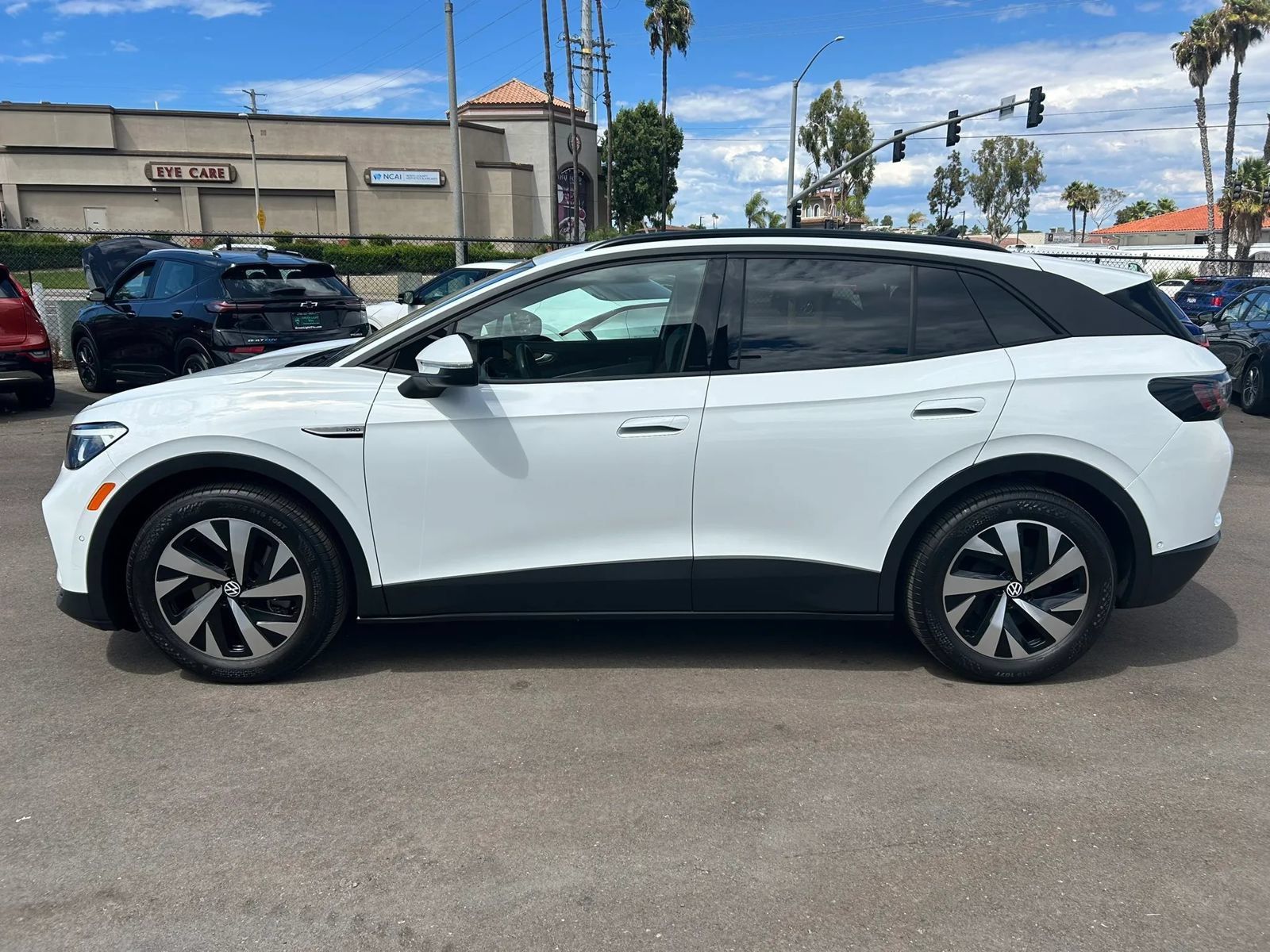 Used 2023 Volkswagen ID.4 Pro RWD image 8