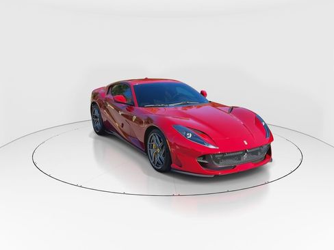 Certified 2019 Ferrari 812 Superfast RWD image 2