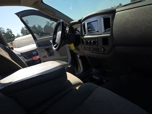 Used 2007 Dodge Ram 1500 Truck SLT w/ Trailer Tow Group AWD/4WD image 17