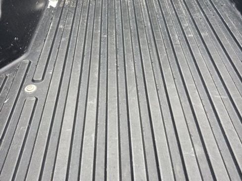 Used 2020 Toyota Tacoma TRD Off-Road image 17