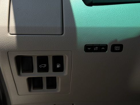 Used 2011 Lexus RX 350 AWD w/ Premium Pkg image 21