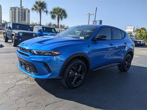 Used 2024 Dodge Hornet GT w/ GT Blacktop Package image 6