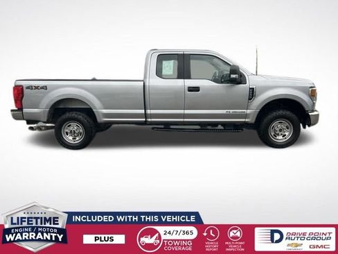 Used 2022 Ford F250 XL w/ Power Equipment Group AWD/4WD image 2
