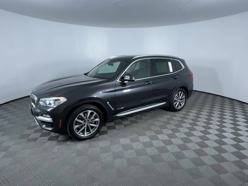Used 2018 BMW X3 xDrive30i image 4
