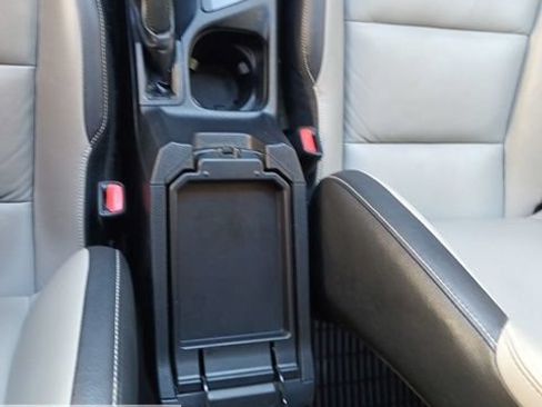 Used 2018 Toyota RAV4 Limited w/ Advanced Technology Package AWD/4WD image 36