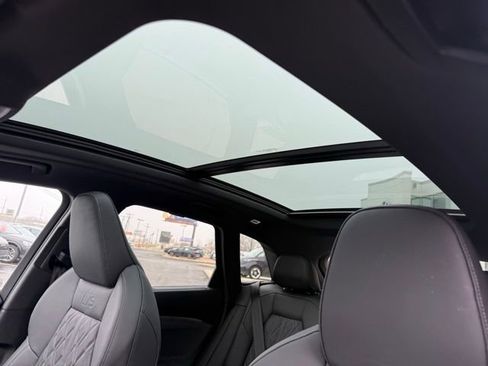 New 2025 Audi SQ5 Premium Plus image 12