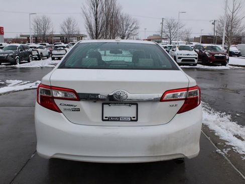 Used 2013 Toyota Camry XLE image 8