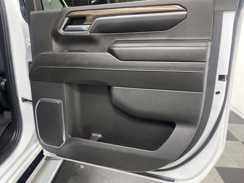 Used 2024 Chevrolet Silverado 2500 LT image 18