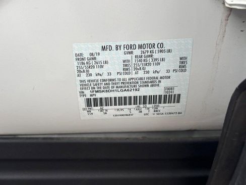 Used 2020 Ford Explorer XLT w/ Equipment Group 202A AWD/4WD image 23