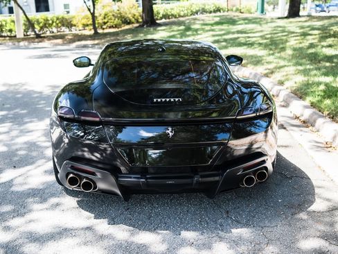 Used 2024 Ferrari Roma RWD image 8