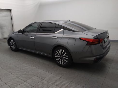 Used 2023 Nissan Altima 2.5 SV FWD image 3