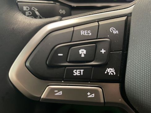 Used 2025 Volkswagen Jetta Sport FWD image 22