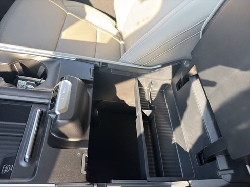 New 2026 Ford Expedition Active RWD image 33