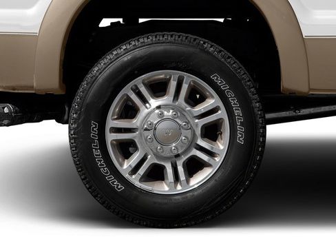 Used 2016 Ford F250 Lariat w/ Chrome Package RWD image 10