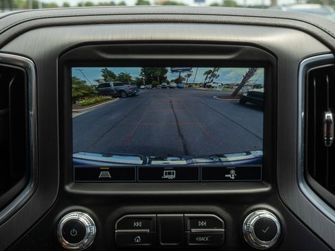 Used 2022 GMC Sierra 1500 Denali w/ Denali Premium Package image 16