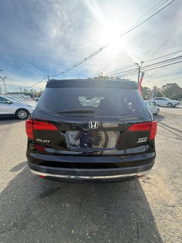 Used 2017 Honda Pilot Touring image 6