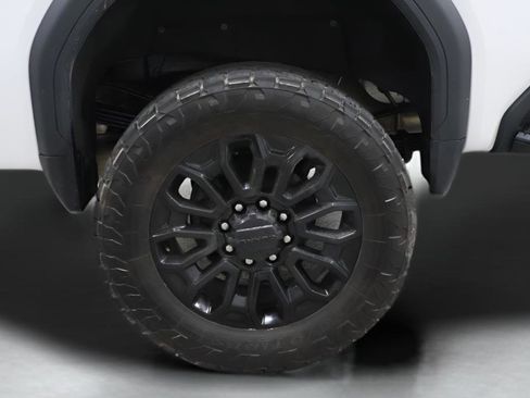 Used 2025 GMC Sierra 3500 Denali Ultimate AWD/4WD image 37
