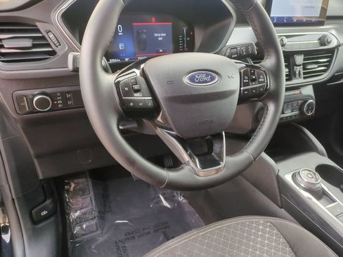 Used 2024 Ford Escape Active AWD/4WD image 9