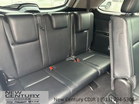 Used 2018 Toyota Highlander XLE AWD/4WD image 22