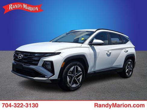 Used 2025 Hyundai Tucson SEL FWD image 1